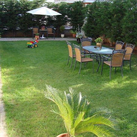 Garden Villa Яніна Екстер'єр фото